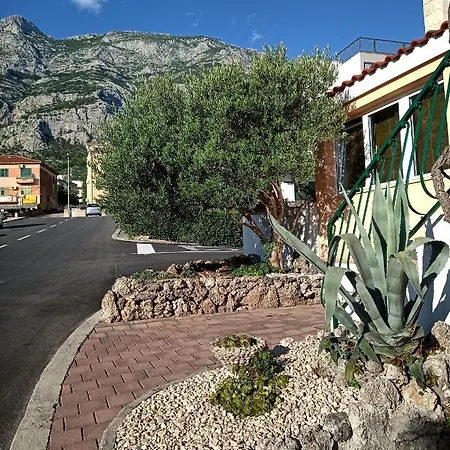 Family Apartment Vitlic Makarska Exterior photo
