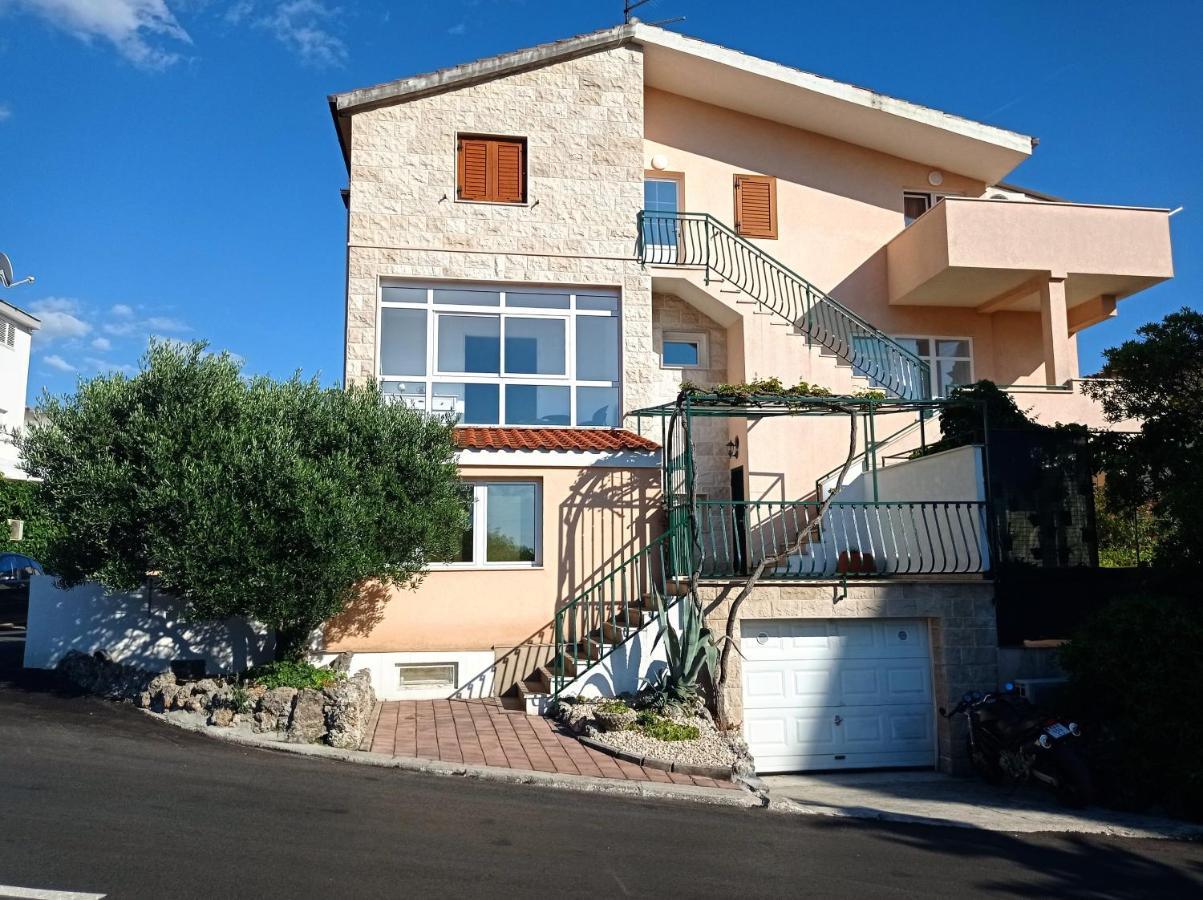 Apartment Family Vitlic Makarska